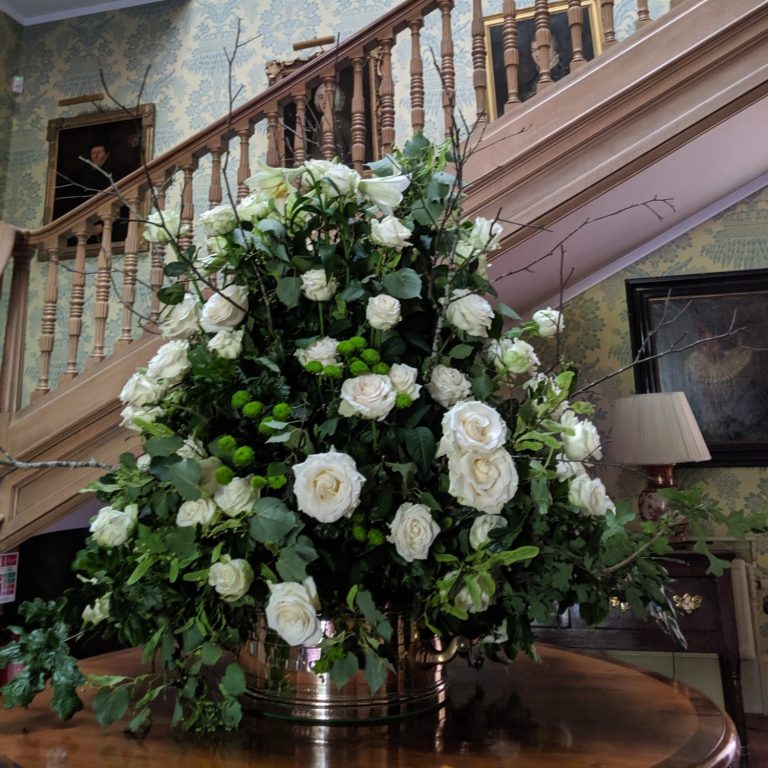 Large luxury funeral flowers 